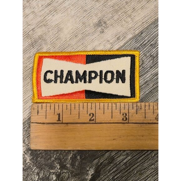 Vintage Champion spark plugs Embroidered Patch Automobilia collectors gift - Picture 4 of 5
